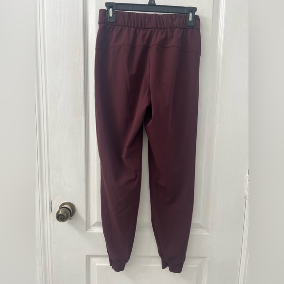 Lululemon On the Fly Jogger *Luxtreme 25" Cassis (Size 4) - Picture 8 of 10